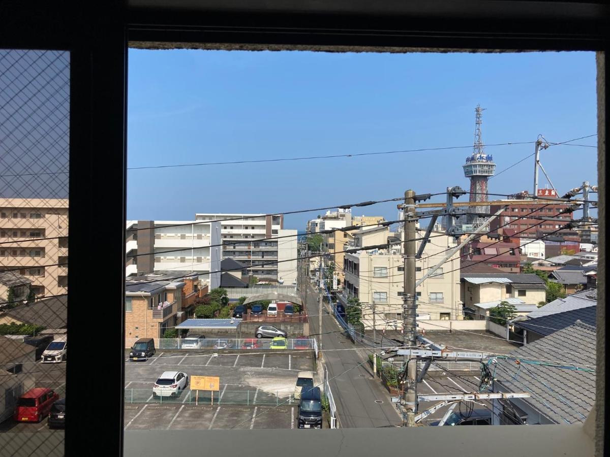 J-Hoppers Beppu Guesthouse ジェイホッパーズ別府ゲストハウス Kültér fotó