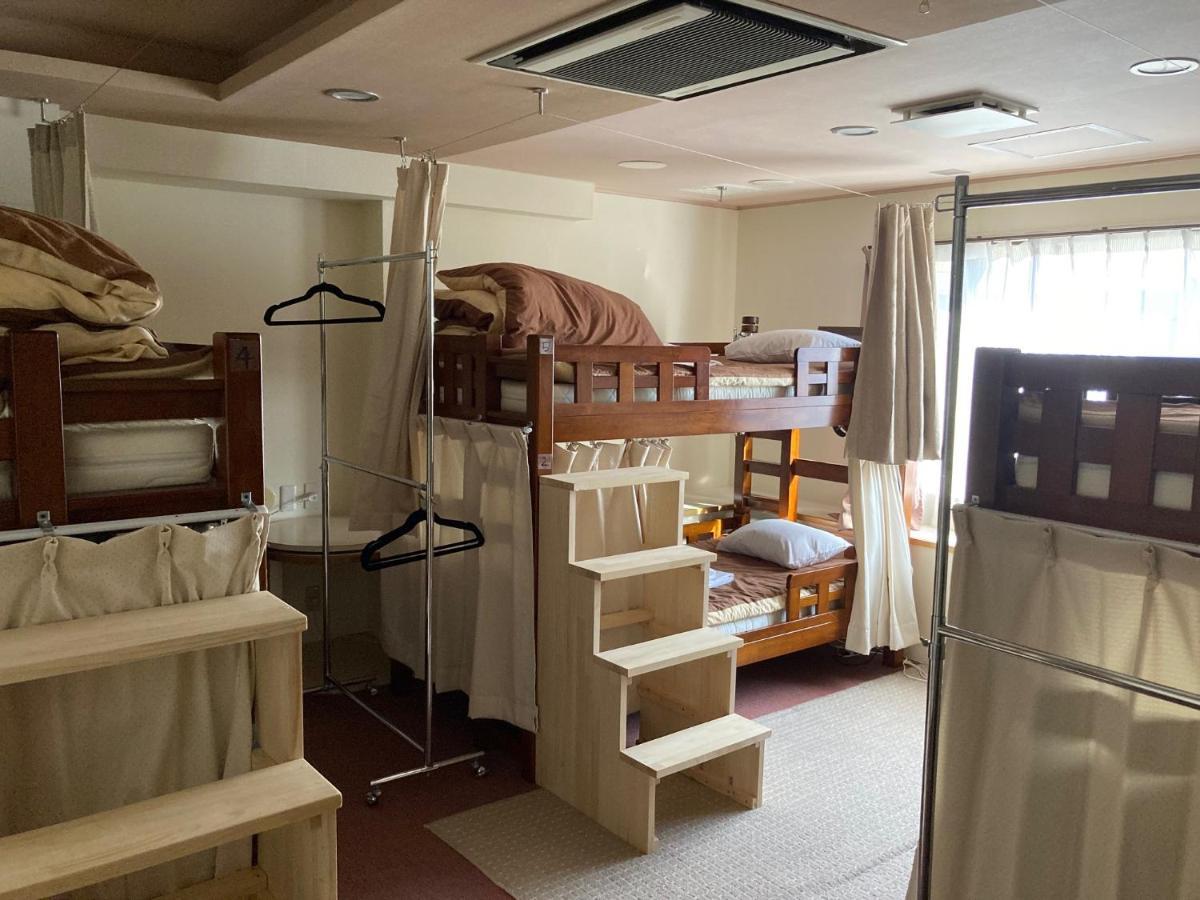 J-Hoppers Beppu Guesthouse ジェイホッパーズ別府ゲストハウス Kültér fotó